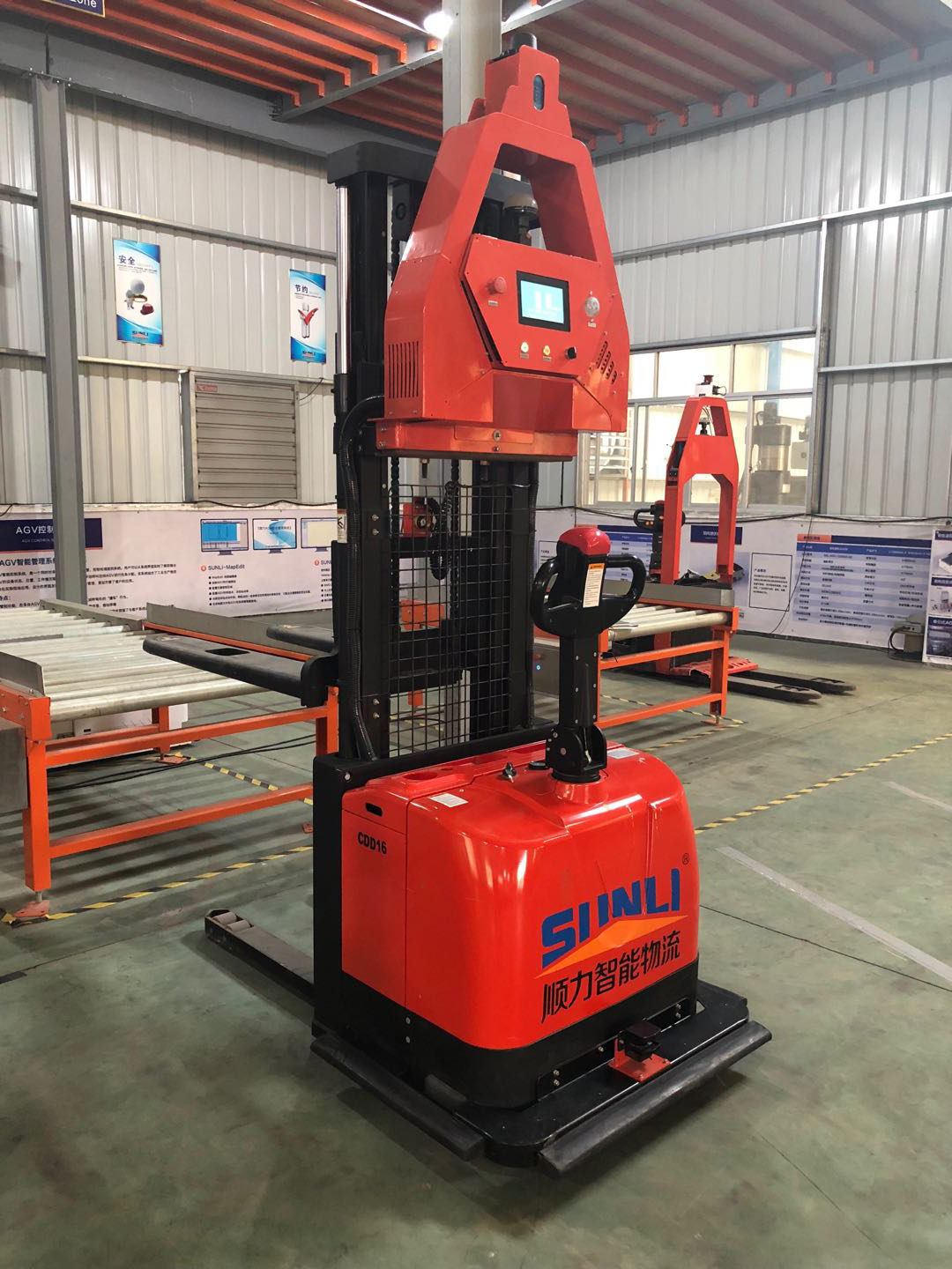  Laser guided forklift AGV (lifting type)